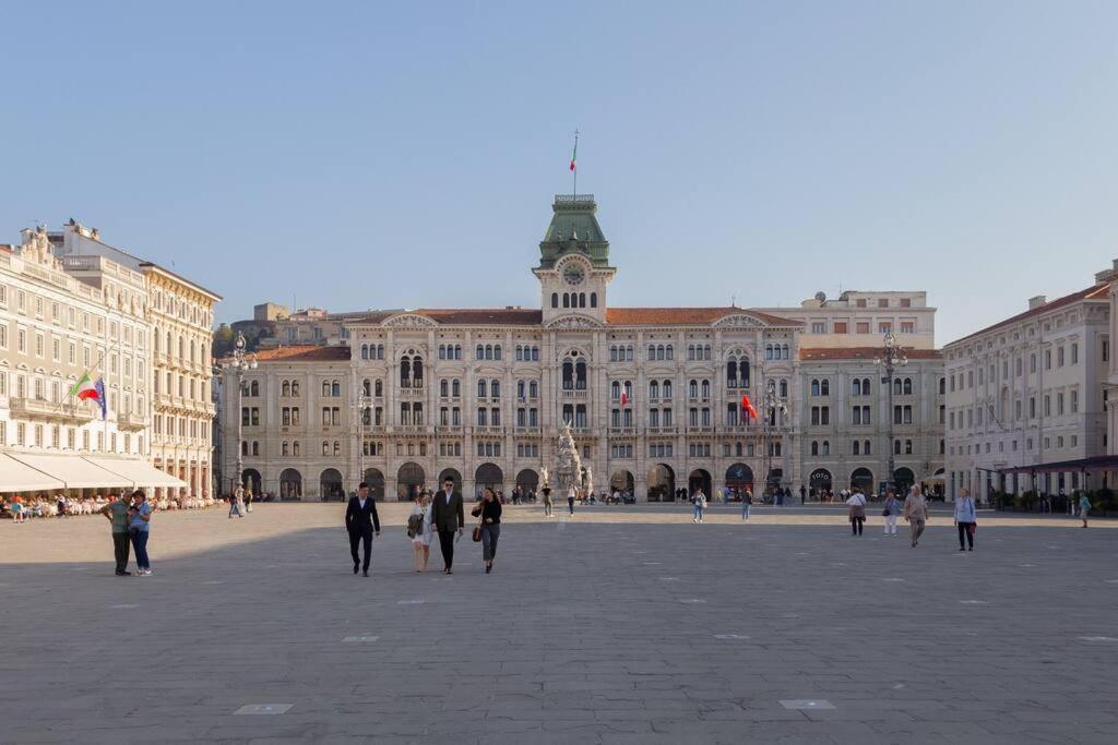 Apartments Trieste Centro I 3 Luaran gambar